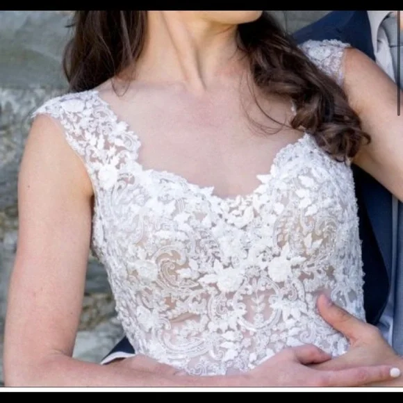 Reem Acra Wedding dress 5712 brand new with tags​ - Picture 2 of 6